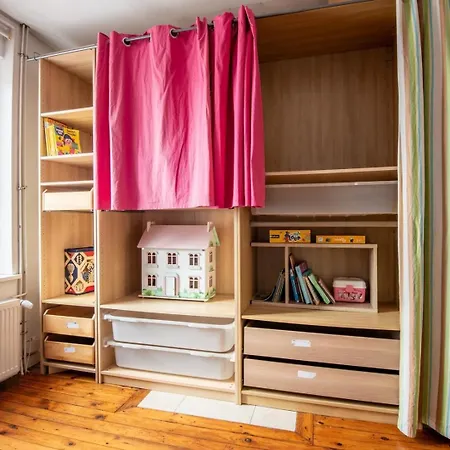 Family Home: 3 Bedrooms And A Large Garden!