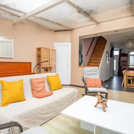 Family Home: 3 Bedrooms And A Large Garden! Tatil Evi *