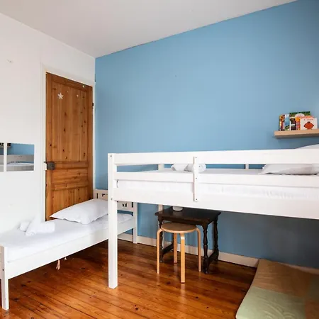 Family Home: 3 Bedrooms And A Large Garden! Tatil Evi